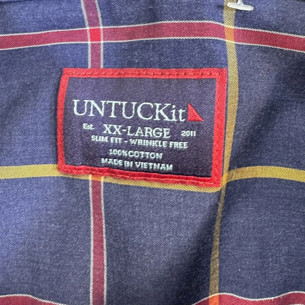UNTUCKit measurements chest